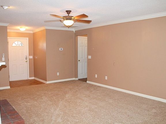 Great Room
						:
						Large great room could be divided into separate dining & living areas if desired