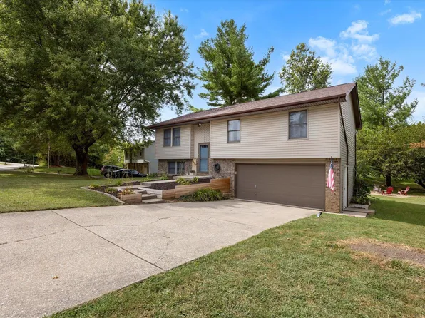 3539 W Springwood Ct, Bloomington, IN 47404
