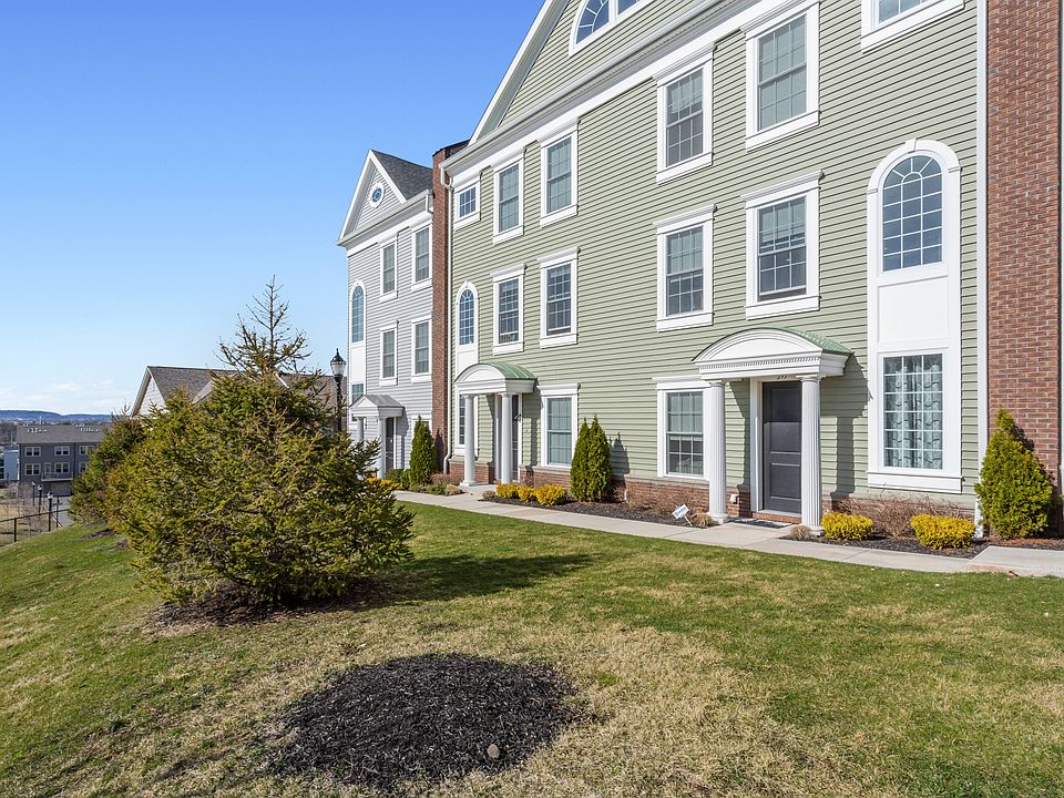 1st image of 293 Bradley Dr