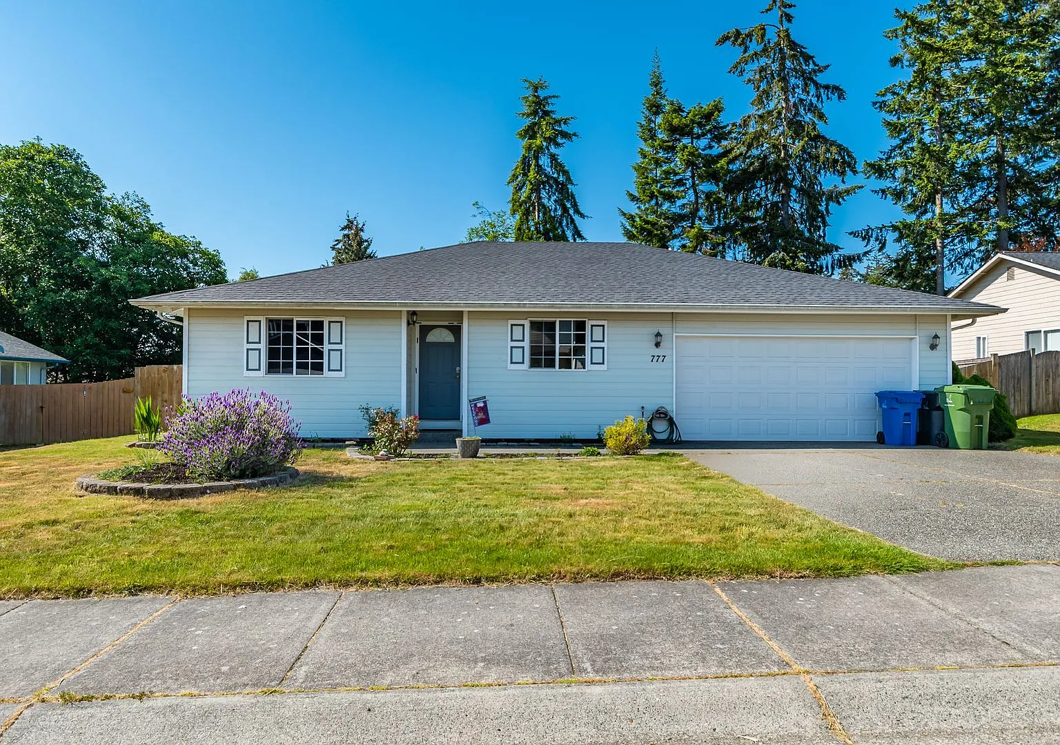3 Bedroom 2 Bath Home — Photo 1