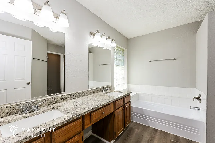 819 Crooked Creek Ln — Photo 12
