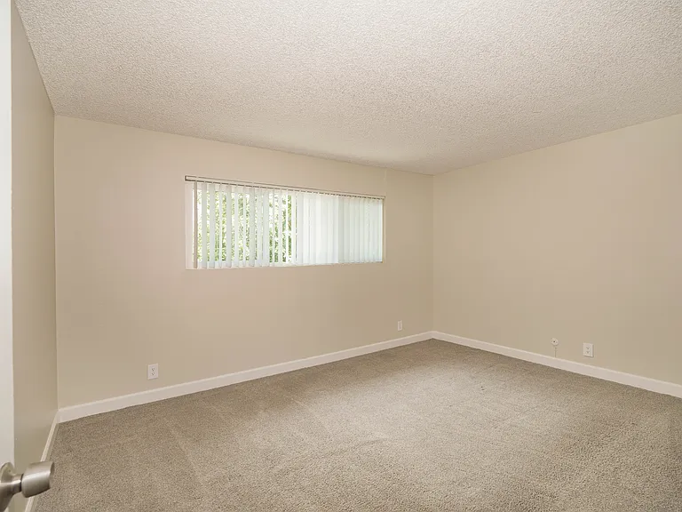 4875 Manzanita Ave #44 — Photo 9