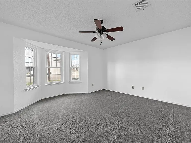 1307 Speight Ave — Photo 9