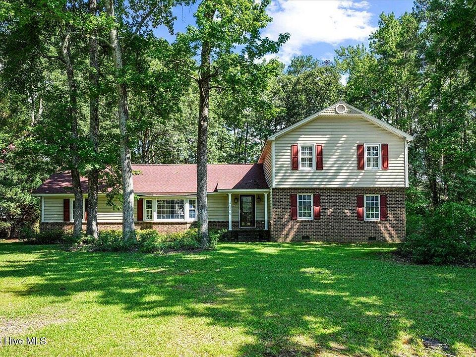 1st image of 4606 Country Club Drive N