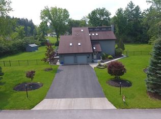 5 S Hills Dr, New Hartford, NY 13413