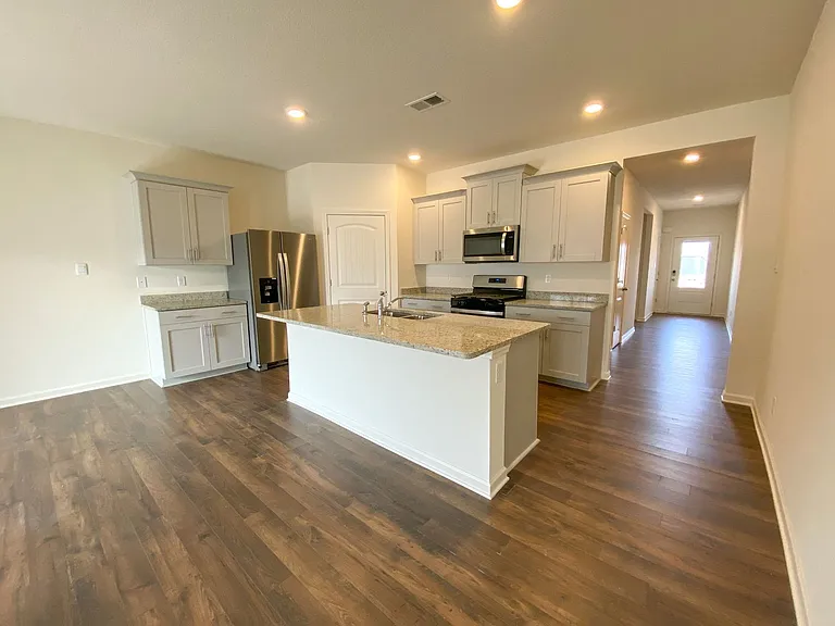 135 Driftwood Loop — Photo 8