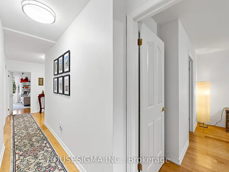 69 Holyrood Ave — Photo 22