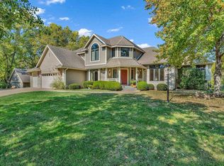 6224 SW 34th Ter, Topeka, KS 66614