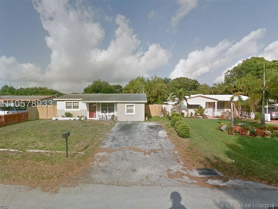 1st image of 1900 N 62nd Ave