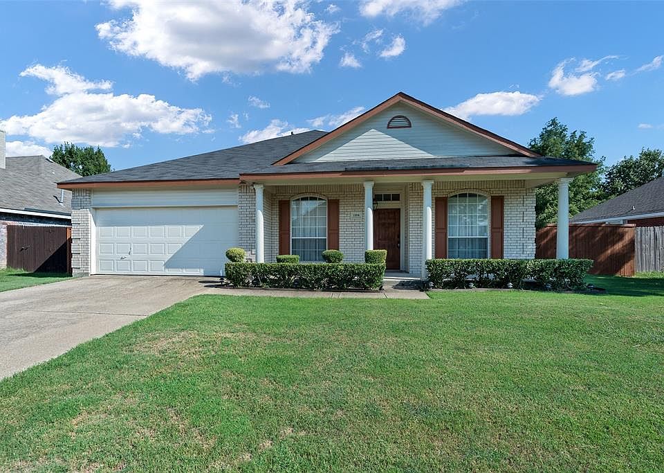 1st image of 1104 Parkwood Trl