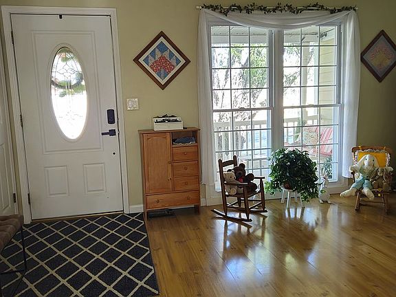 5th image of 3421 Lenox Rd