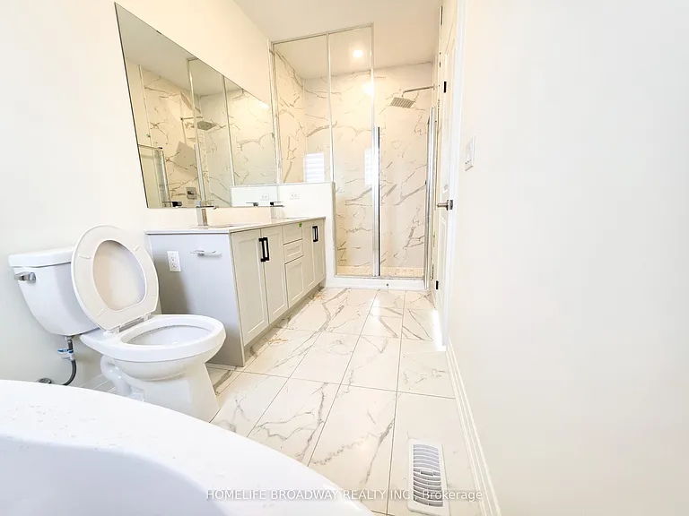 51 Mumbai Dr — Photo 19