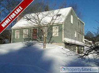 67 School St, Southborough, MA 01772