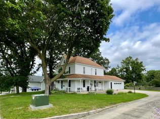 303 2nd St NW, Stewartville, MN 55976