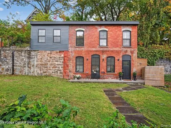 26 Gill Street, Kingston, NY 12401