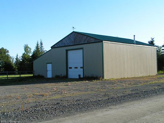 5th image of 73595 School Ave