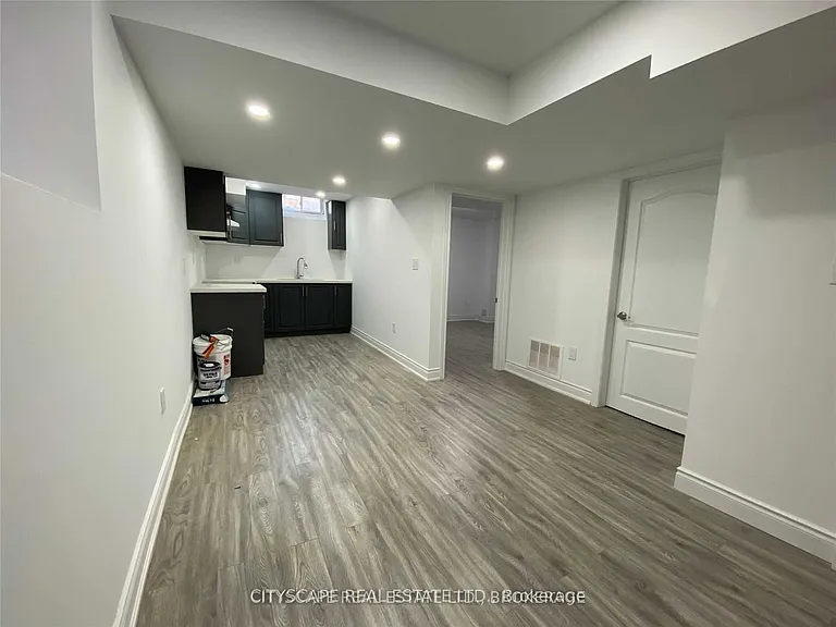 20 Pentonville Rd #UPPER — Photo 27