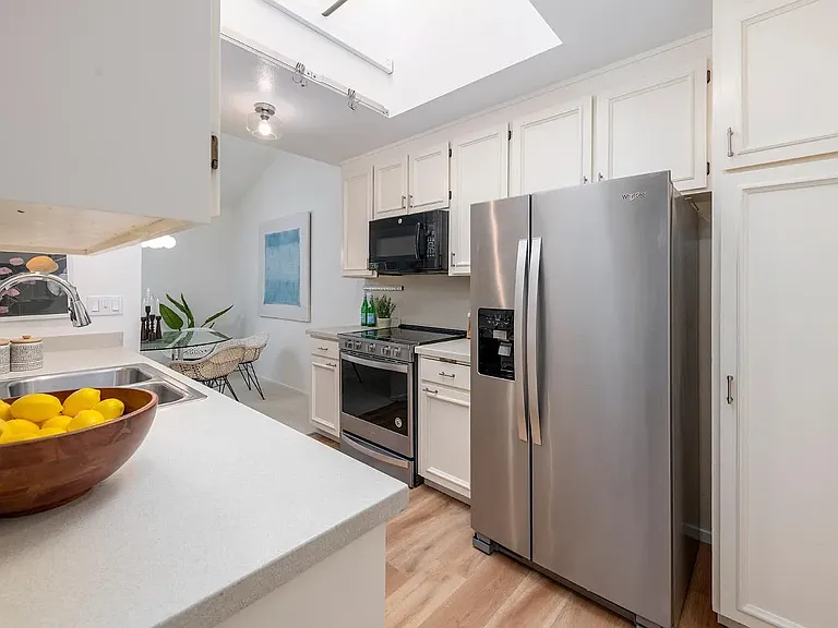 968 Arlene Way — Photo 13