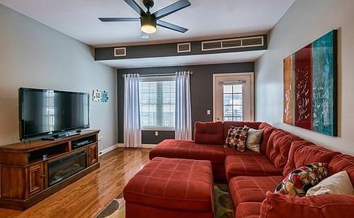 3rd image of 8 Walnut St Unit 308