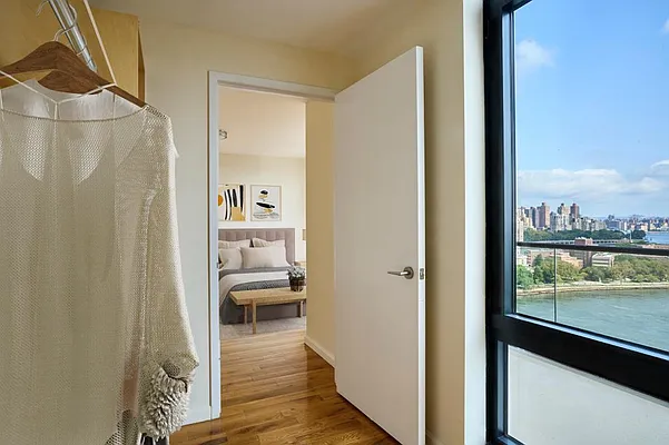 Rented by Compass | media 24