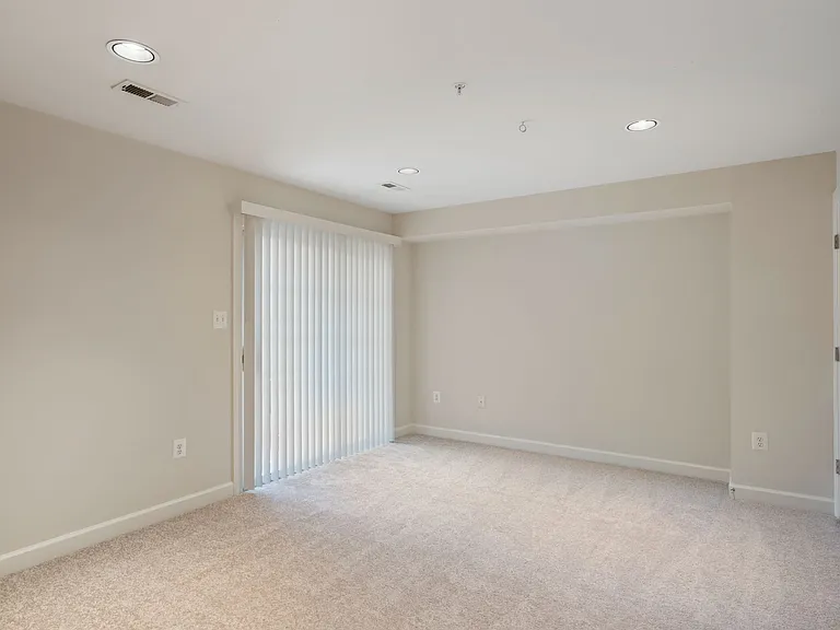 788 N Wakefield St — Photo 22