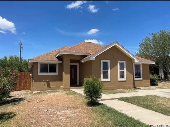 2075 Foxborough, Eagle Pass, TX 78852