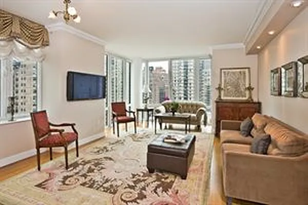 Sold by Douglas Elliman | media 8