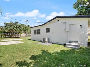 811 S 26th Ct, Hollywood, FL 33020