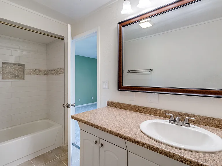 8404 Forest Ln #702 — Photo 9