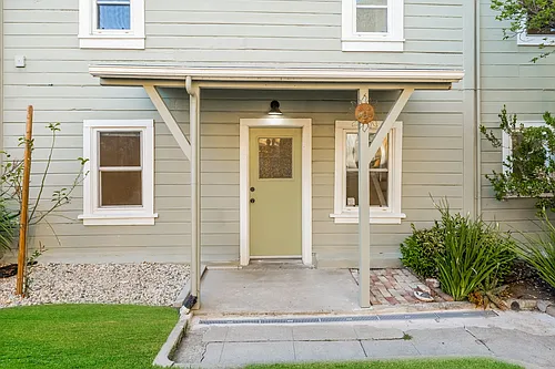 1741 Rose St Photo 1