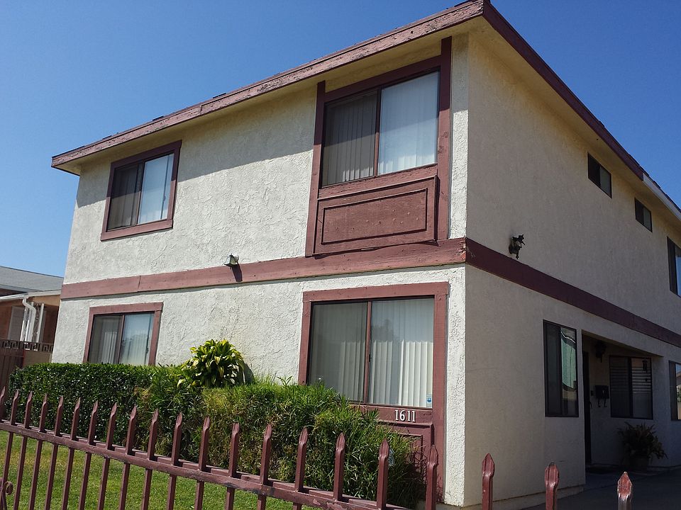 1st image of 1611 W 108th St