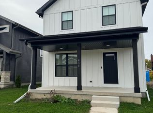 836 Royster Oaks Dr, Madison, WI 53714