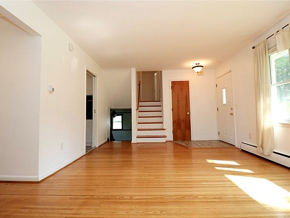 5th image of 31 Idlewood Dr