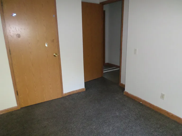 9944 Maple Dr — Photo 9