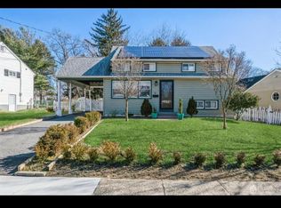 5 Bradford Rd, East Brunswick, NJ 08816