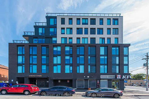 7 Fairbank Ave W Photo 1