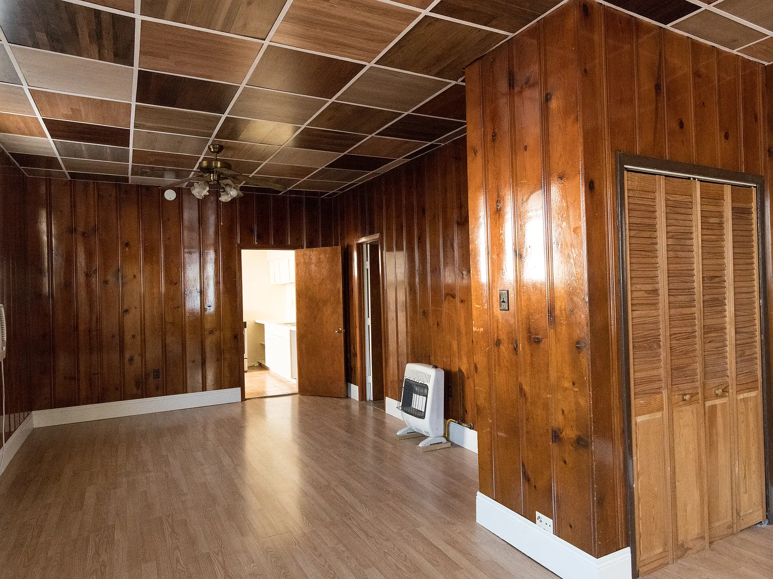 2 bed, 950 sqft, $1,375 — Photo 1