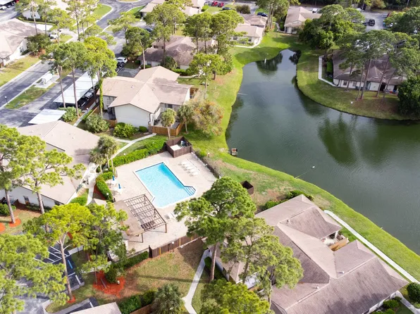 2811 Stoneway Lane #B, Fort Pierce, FL 34982