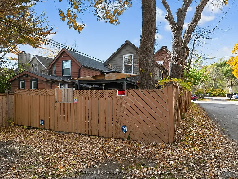 407 Bagot St #1 — Photo 16
