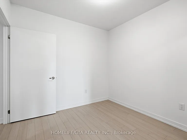 4010 Eglinton Ave W #610 — Photo 27