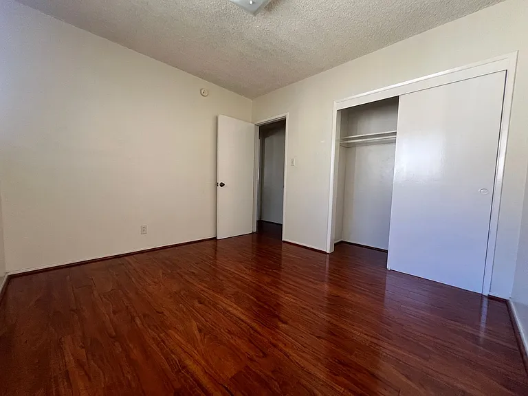 100 E Commonwealth Ave — Photo 7