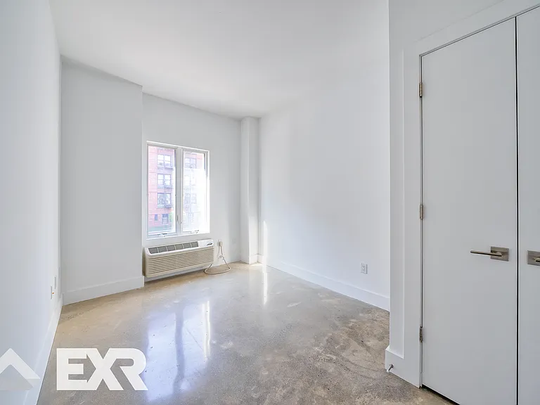 1915 Beverley Rd #204 — Photo 6