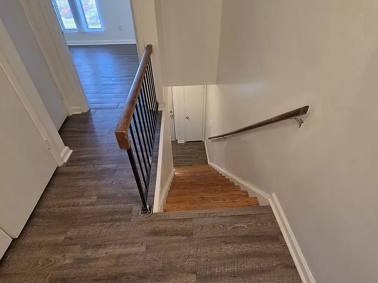 3757 Heathrow Dr — Photo 35