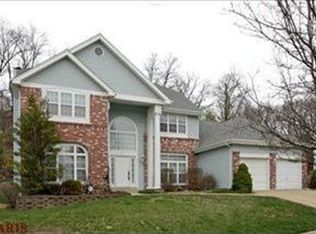 311 Turnberry Place Dr, Ballwin, MO