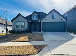 13148 Hideaway Ln, Aubrey, TX 76227