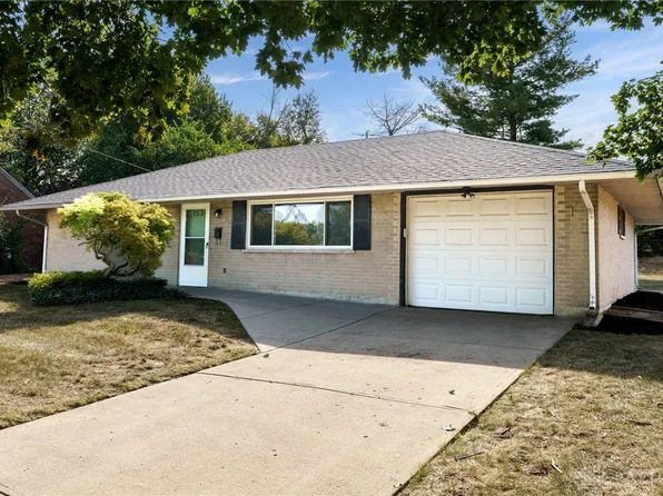 1524 Hillwood Dr, Dayton, OH 45439