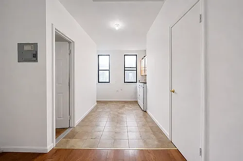 294 Harman St #2TT Photo 1
