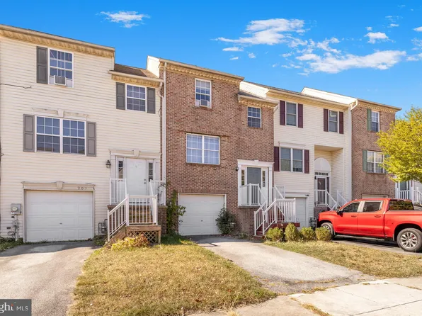 207 Bellwether Ct, Newark, DE 19702