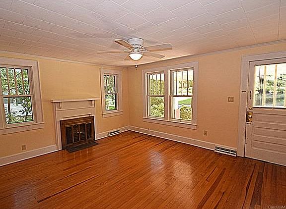 4th image of 819 N Laurel St