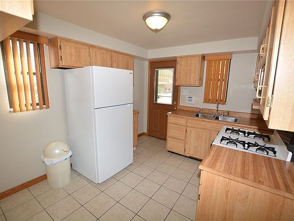 4th image of 1017 3rd St